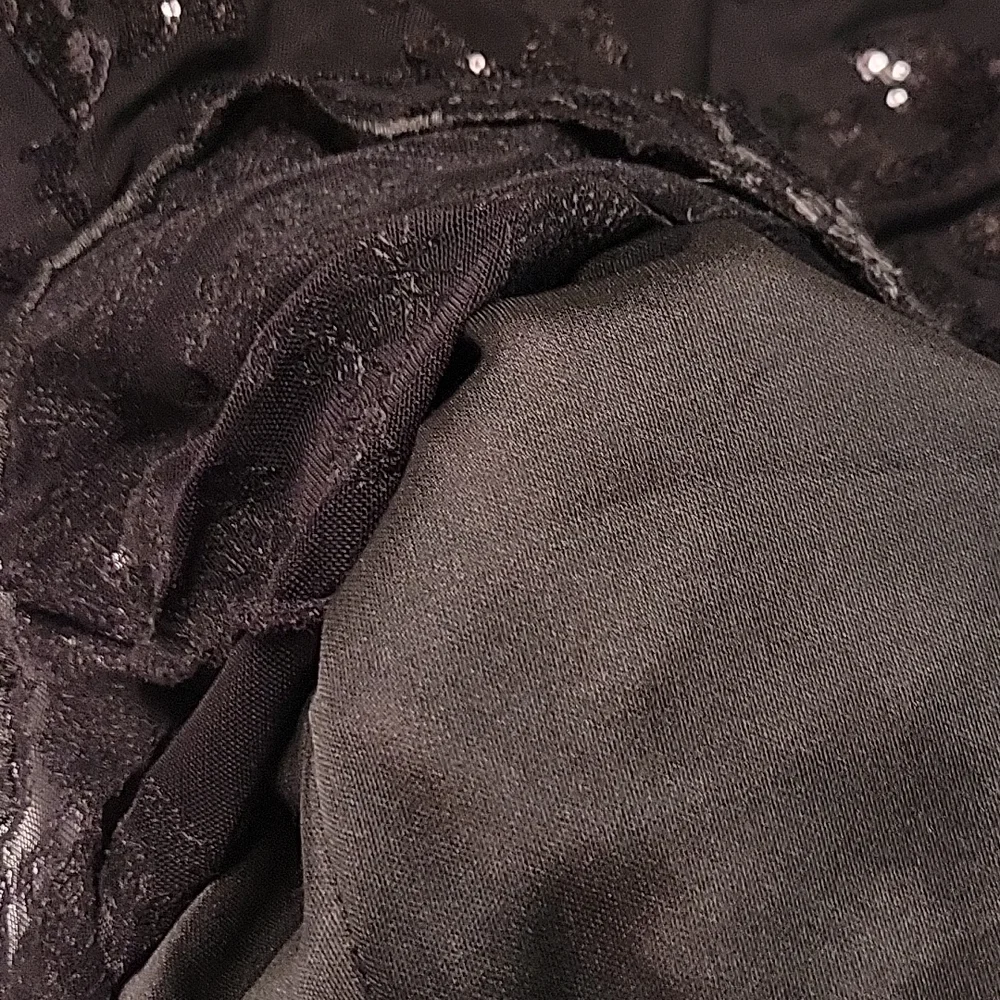 Little black dress! - Picture 6 of 7
